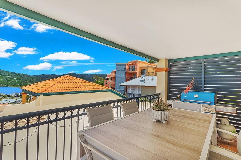Aqua Vista Apartment Airlie Beach Exterior foto