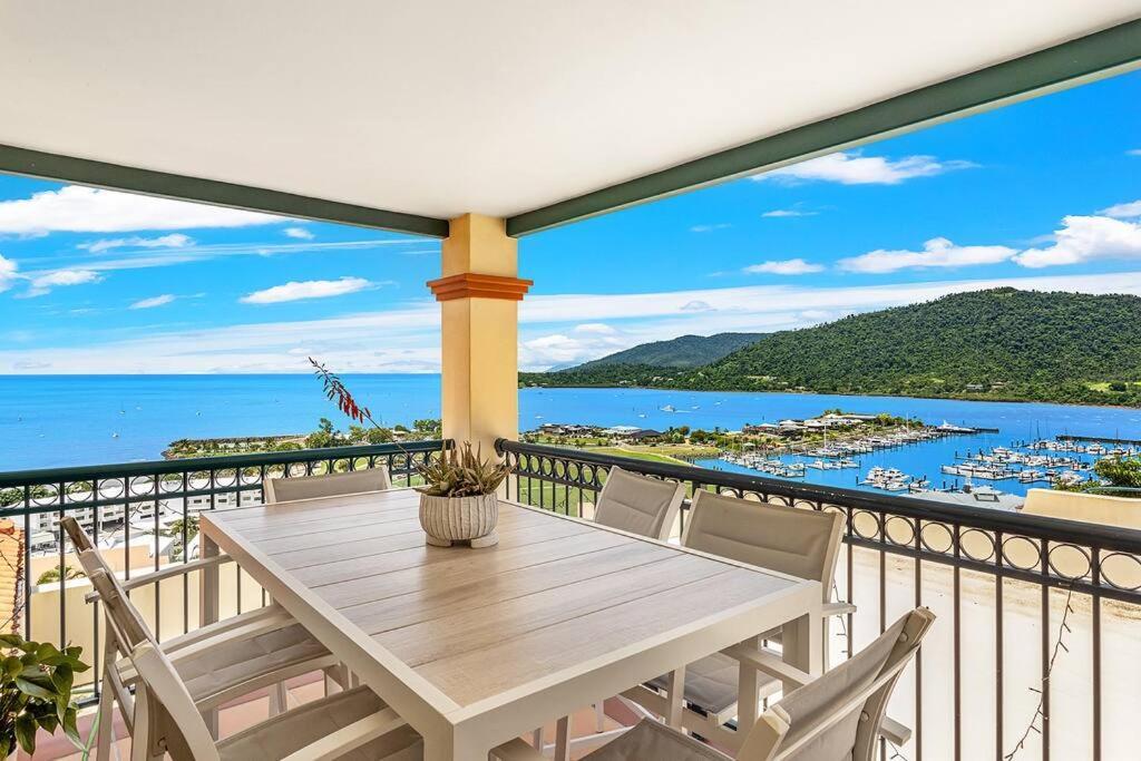 Aqua Vista Apartment Airlie Beach Exterior foto